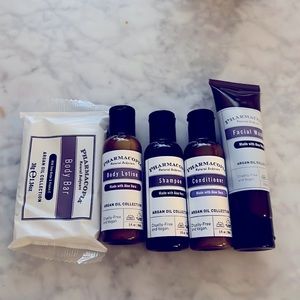 NEW Pharmacopia 5 Piece Luxury Bath Amenity Toiletry Set - Hair & Body